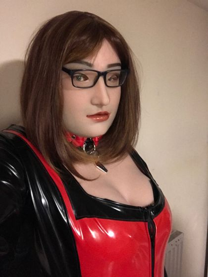 latexdolly32 OnlyFans picture