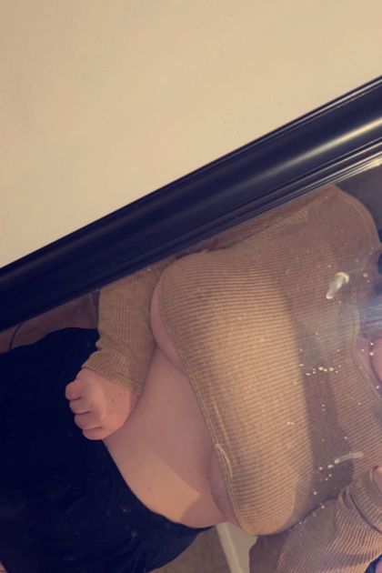 kinkynes OnlyFans picture