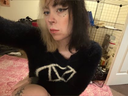badlilbat OnlyFans picture