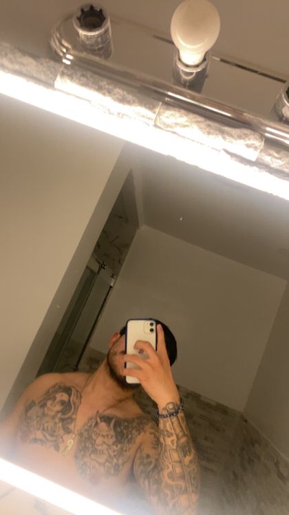 papitoluis OnlyFans picture