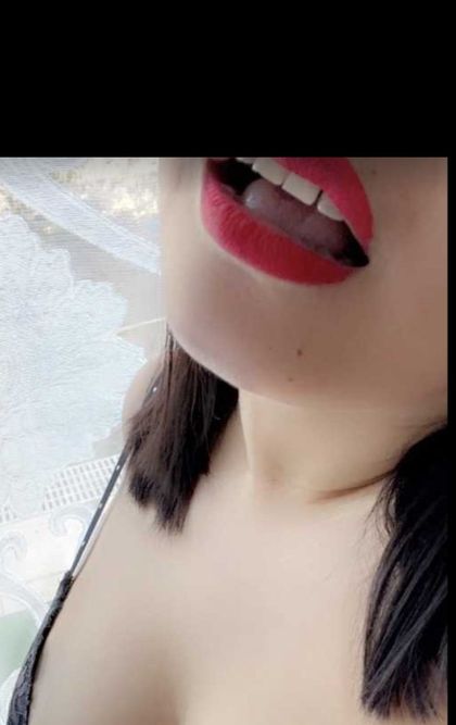 claralui OnlyFans picture