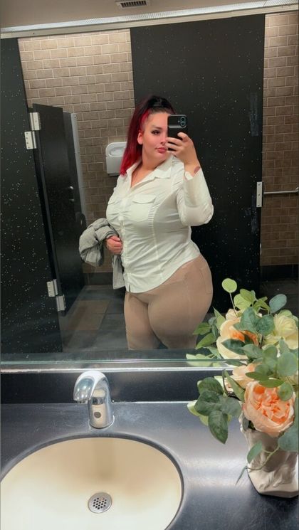 chrissywakeup2 OnlyFans picture