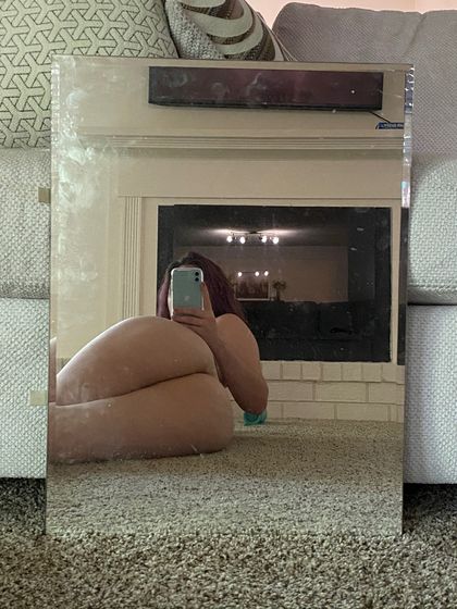 realgirlzoe OnlyFans picture