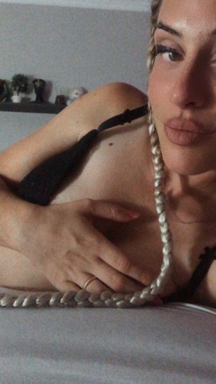 petazzzetas OnlyFans picture