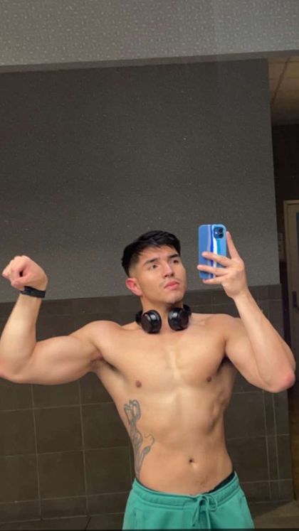 robertfuentess OnlyFans picture