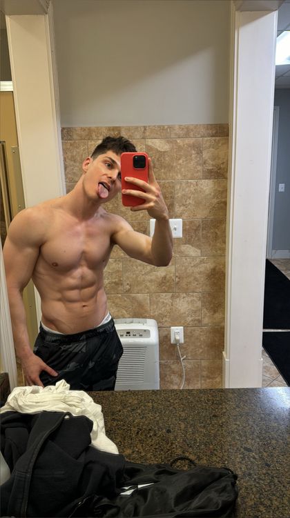 yourboinickb OnlyFans picture