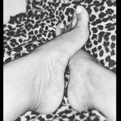 petitefeet_4me OnlyFans picture