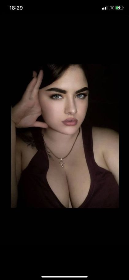 bustyalisaxoxo OnlyFans picture
