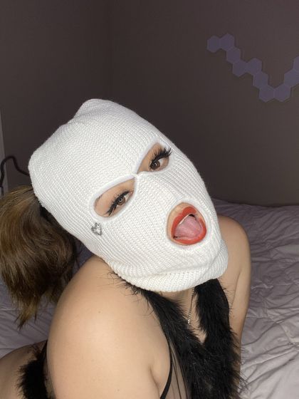karilii OnlyFans picture