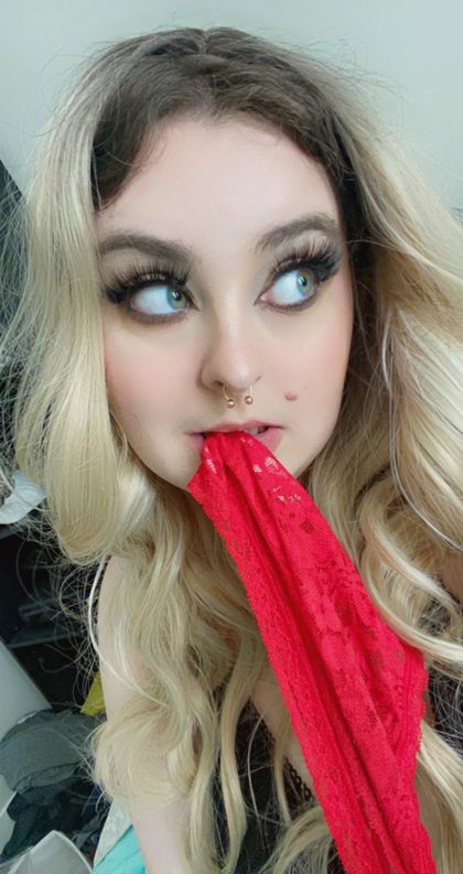 lotsoflacey OnlyFans picture