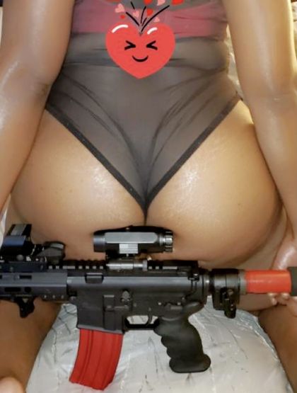 chocolate_guns OnlyFans picture