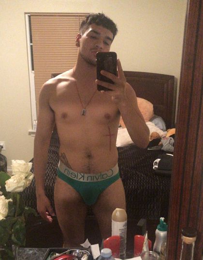 g0at_29 OnlyFans picture