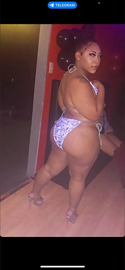 goldenthighs OnlyFans picture