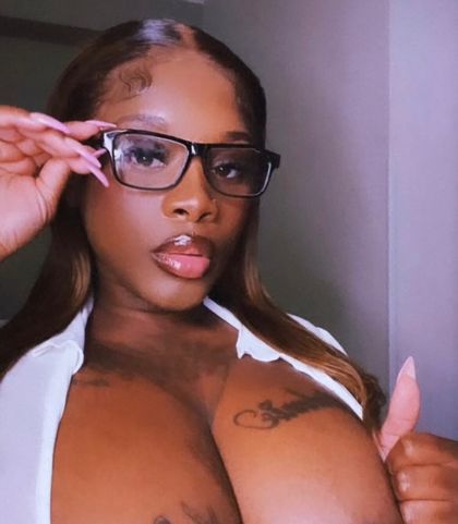 ohsoyoumonarose OnlyFans picture