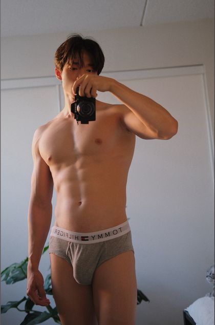 yuduanqian OnlyFans picture