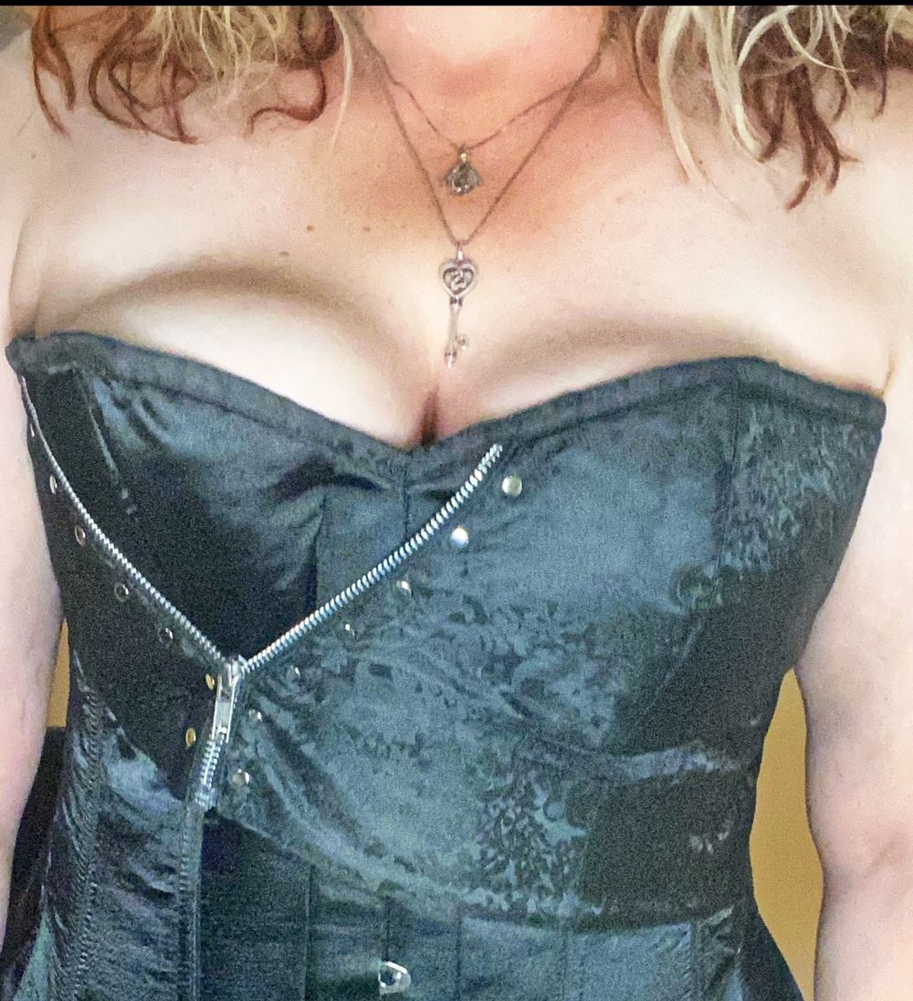 beautifullybroken76 OnlyFans profile picture