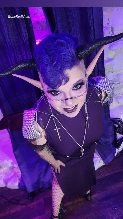roseredneko OnlyFans picture