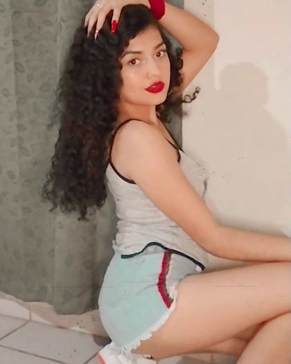 alexandra.salinas3 OnlyFans picture