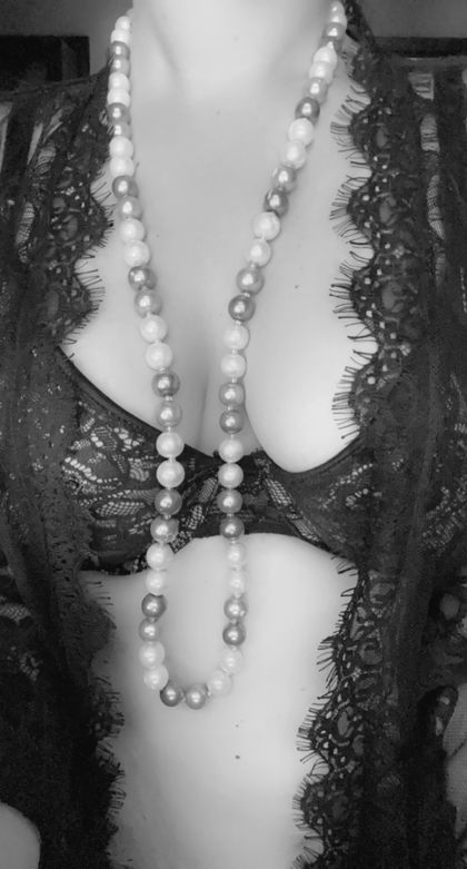 vixeninhiding OnlyFans picture
