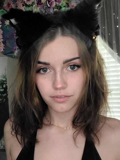 Best Cutielu98 OnlyFans Accounts | FansMetrics.com