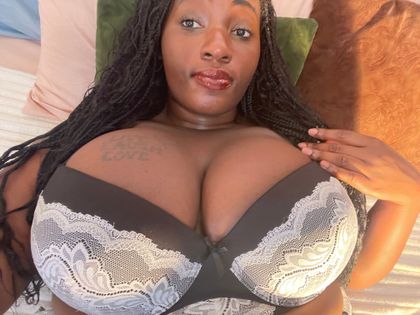 yafavchocolatee OnlyFans picture