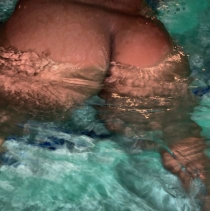 adorekrisna OnlyFans picture