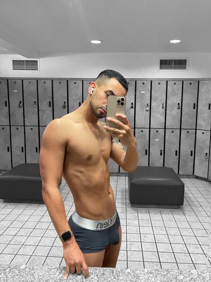 yomiggz OnlyFans picture