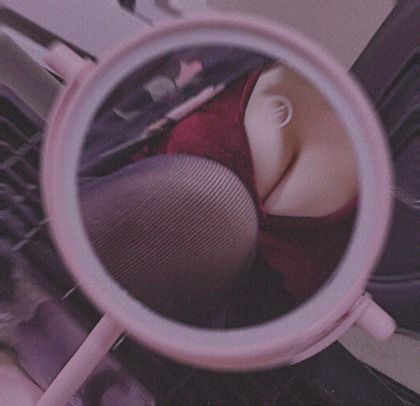 kneesocksbimbo OnlyFans picture