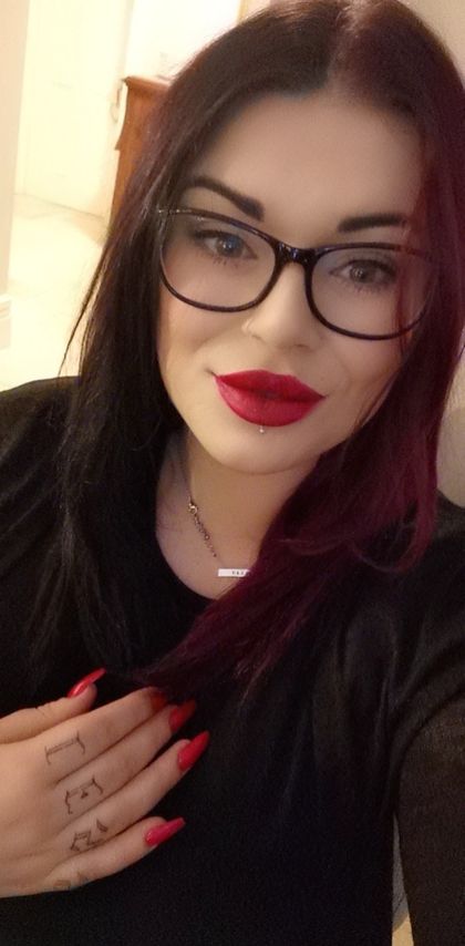mothermayhem93 OnlyFans picture