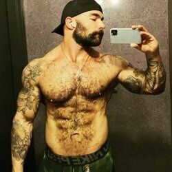 cagedlionxxx OnlyFans picture