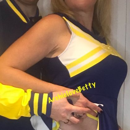 archielovebetty OnlyFans picture