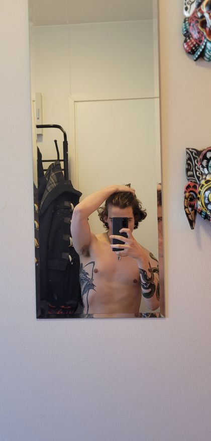 u239067015 OnlyFans picture