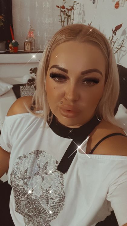 Best Hot Alexya OnlyFans Accounts | FansMetrics.com