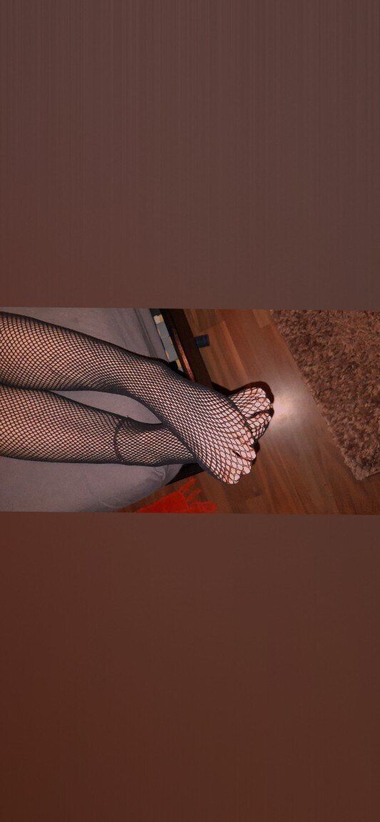 couplefeetfetish93 OnlyFans profile picture