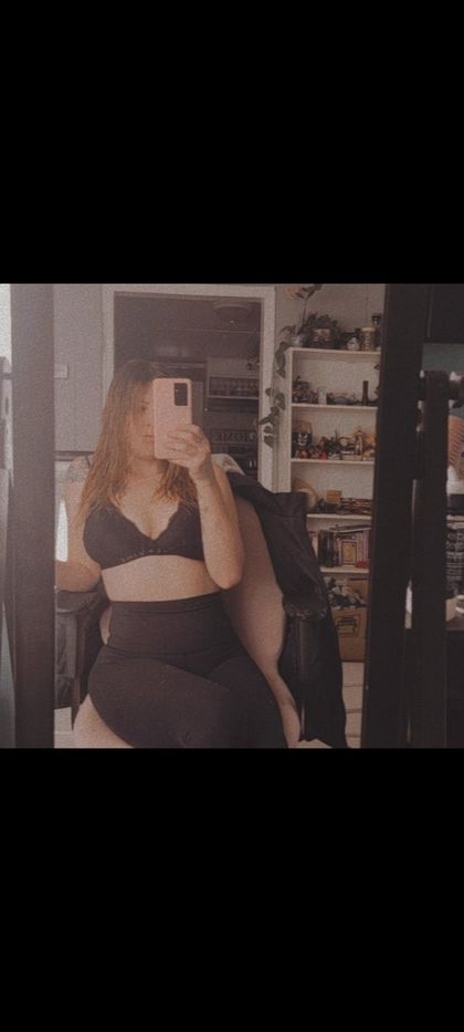 elliespinelli OnlyFans picture