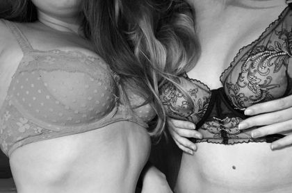 scarlettandlexi OnlyFans picture