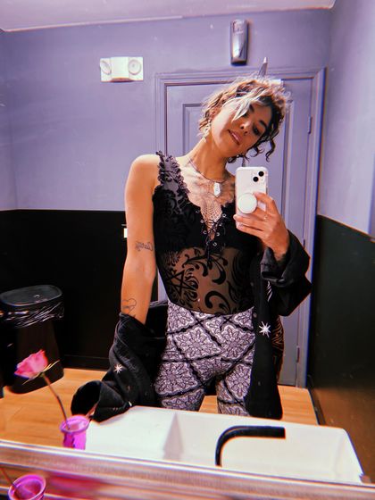 sol.calling OnlyFans picture