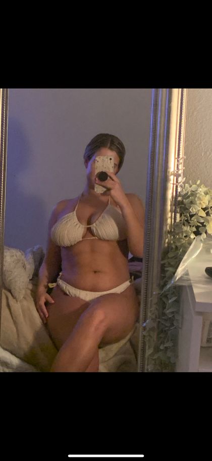 rebeccasweetgirl OnlyFans picture