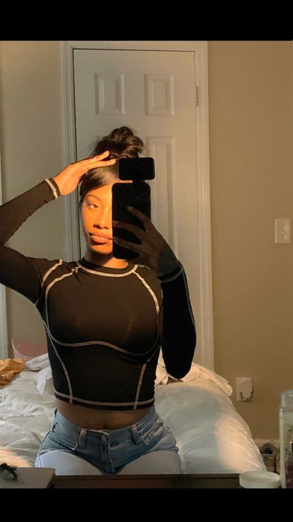 aandiyahbania OnlyFans picture