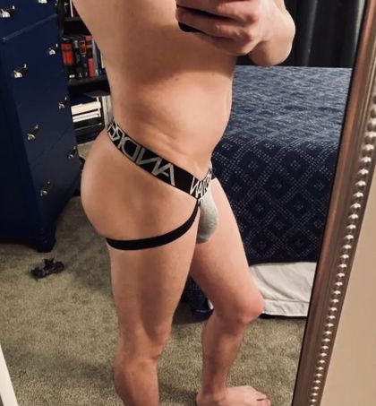 jameseast23 OnlyFans picture