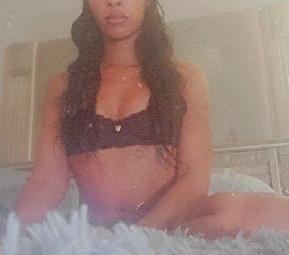 royalscarlett OnlyFans picture