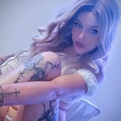 cherrybong420xxx OnlyFans picture
