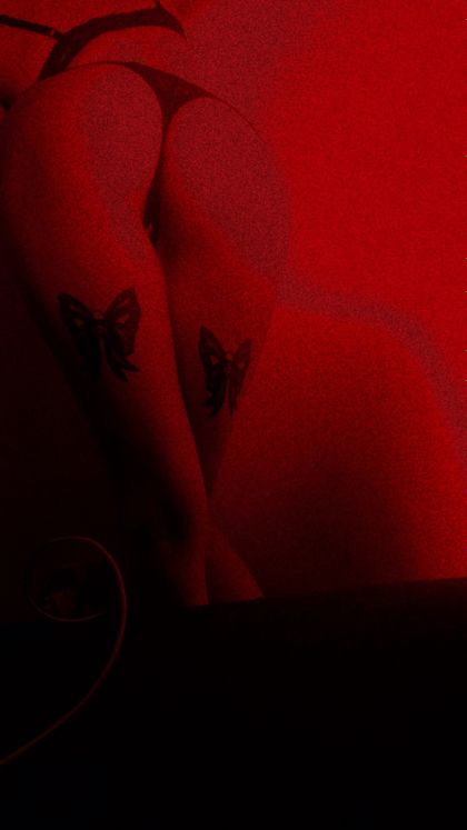 onlymiadina OnlyFans picture
