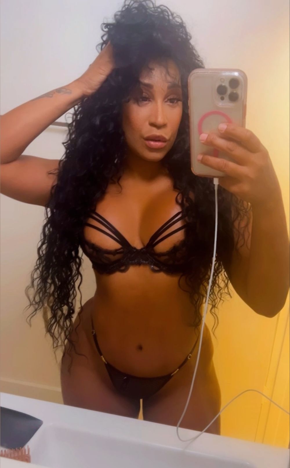 honeyclaudia OnlyFans profile picture