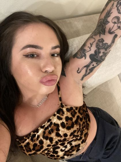 violetskyefree OnlyFans picture
