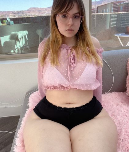 strawbrrymilk OnlyFans picture