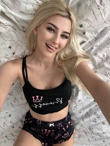 Mia