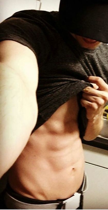 skinnyandpacked OnlyFans picture