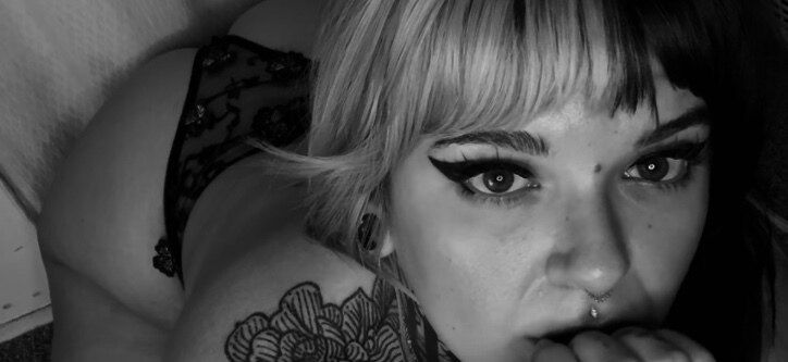 littledevildarlin OnlyFans profile picture
