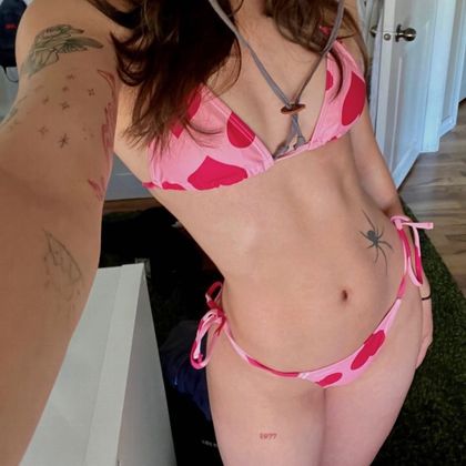 emmababybea OnlyFans picture